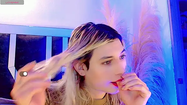 Snapshot of honey_skin chatting on 23, 2, 2026 honey skin online show from 23, 2, 2026