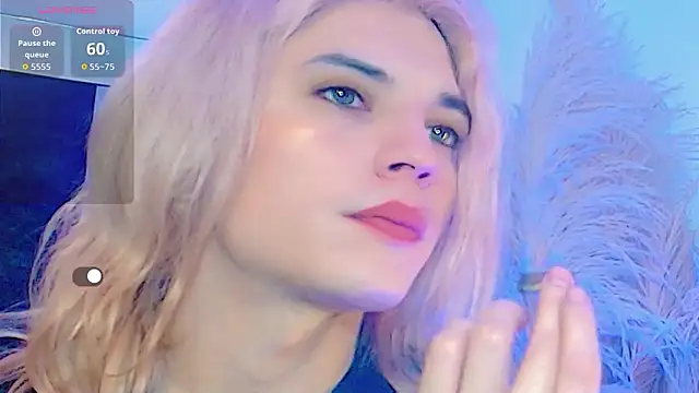 Snapshot of honey_skin chatting on 13, 3, 2026 honey skin online show from 13, 3, 2026