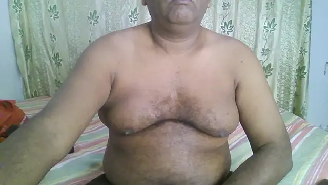 Snapshot of Beargryzzly chatting on 19, 1, 2025 Beargryzzly online show from 19, 1, 2025