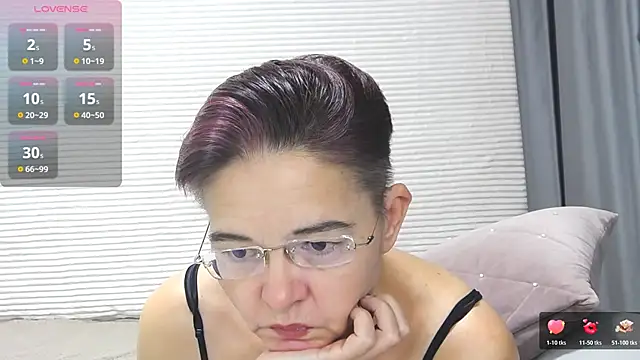 StaceyDarling online show from 29, 11, 2025