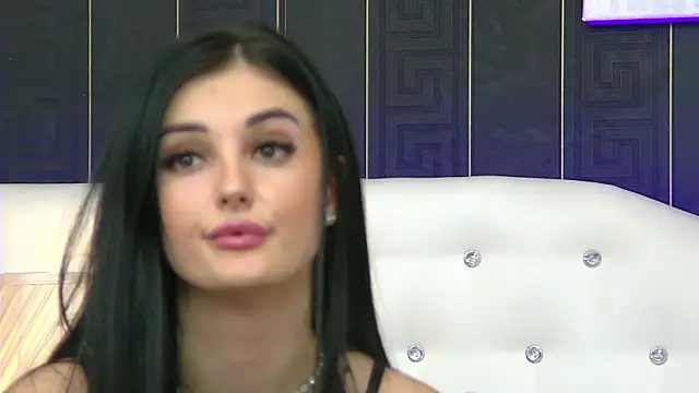 SophiaVilner online show from 3, 1, 2025