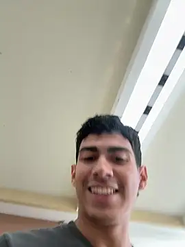 Snapshot of WildLogan chatting on 11, 2, 2026 WildLogan online show from 11, 2, 2026