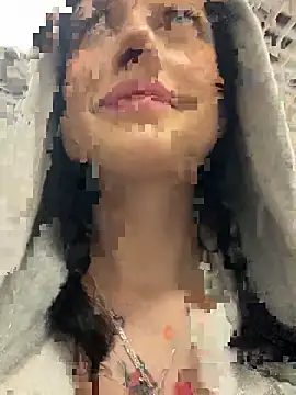 Melissa crazy online show from 6, 11, 2025