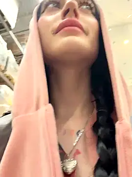 Melissa crazy online show from 15, 11, 2025