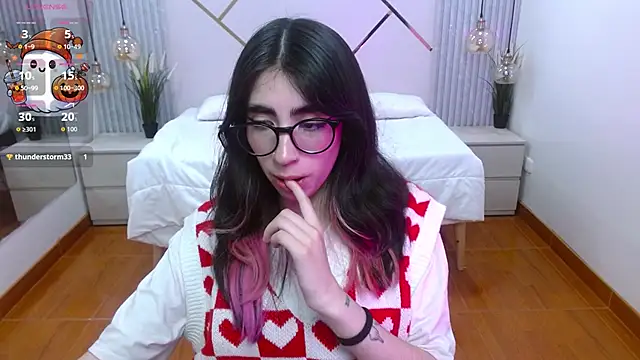 Snapshot of LenaRoses chatting on 23, 10, 2025 LenaRoses online show from 23, 10, 2025