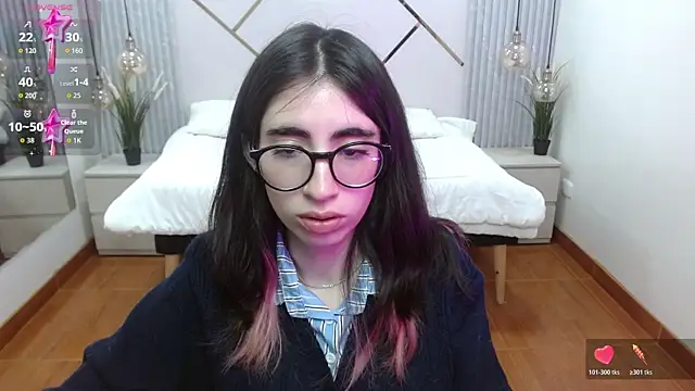 Snapshot of LenaRoses chatting on 13, 11, 2025 LenaRoses online show from 13, 11, 2025