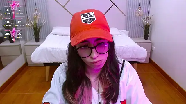 Snapshot of LenaRoses chatting on 15, 11, 2025 LenaRoses online show from 15, 11, 2025