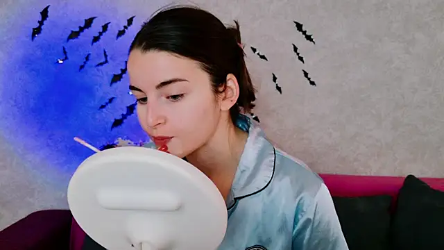 Snapshot of Miss_Arwen chatting on 16, 10, 2025 Miss Arwen online show from 16, 10, 2025