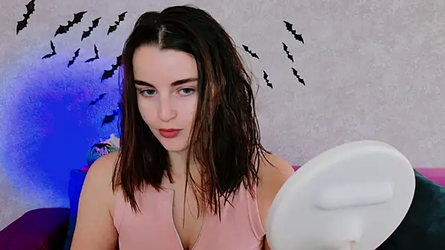 Snapshot of Miss_Arwen chatting on 27, 10, 2025 Miss Arwen online show from 27, 10, 2025