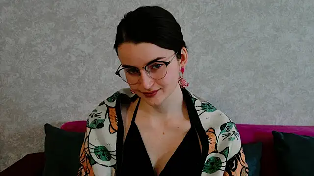 Snapshot of Miss_Arwen chatting on 3, 12, 2025 Miss Arwen online show from 3, 12, 2025