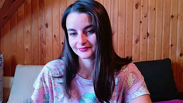 Snapshot of Miss_Arwen chatting on 6, 4, 2026 Miss Arwen online show from 6, 4, 2026