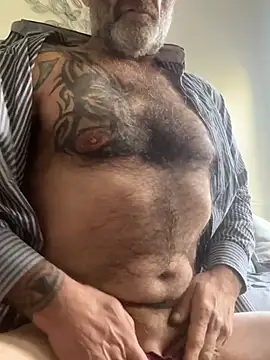 Snapshot of Shyboy817 chatting on 16, 2, 2026 Shyboy817 online show from 16, 2, 2026