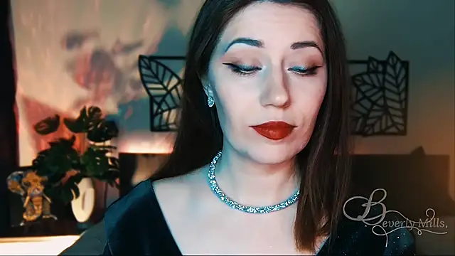 MissBeverlyMills online show from 22, 2, 2025