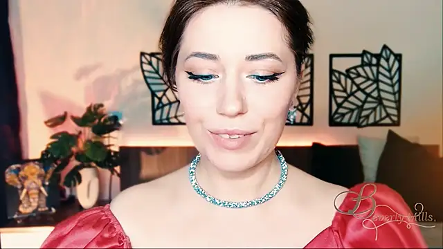 MissBeverlyMills online show from 5, 3, 2025