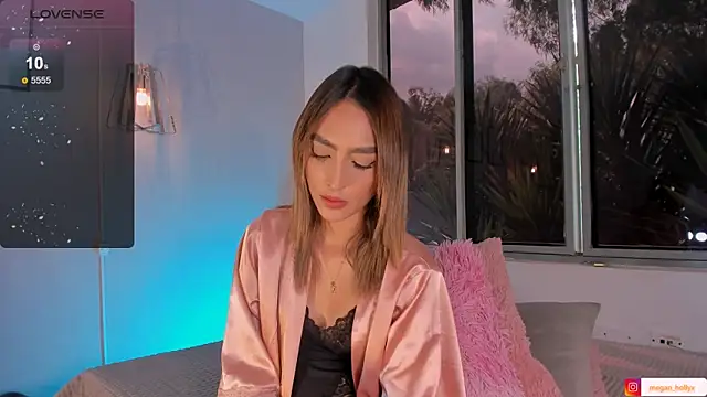 Megan-holly online show from 11, 1, 2025