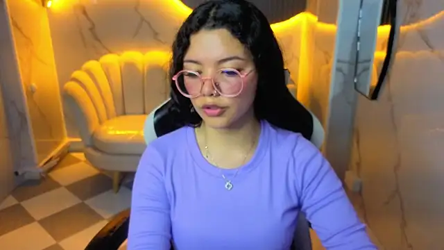 victoria castillo b online show from 26, 2, 2026