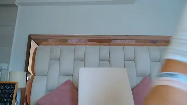 emilyparkerr01 online show from 4, 11, 2025