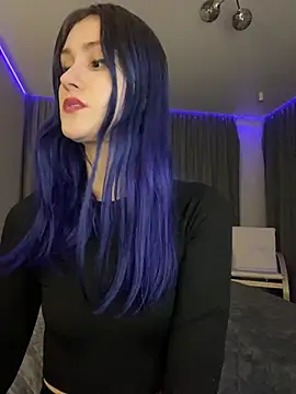 Erotic Synth Goddess online show from 30, 12, 2024