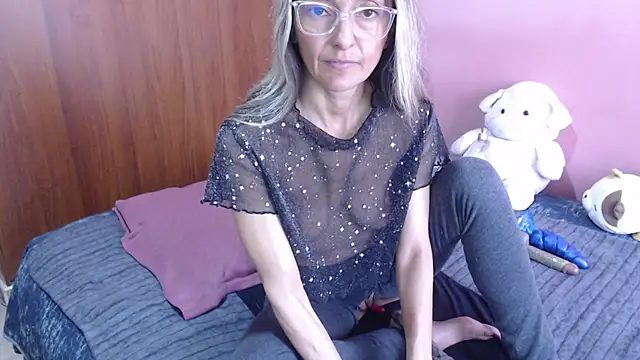 Susanlover online show from 7, 2, 2026