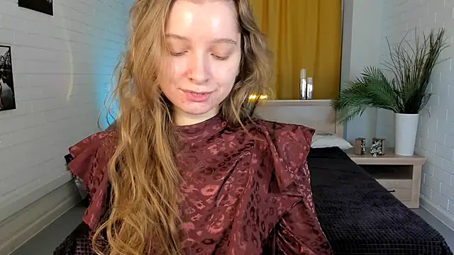 MayaSinabon online show from 1, 2, 2025