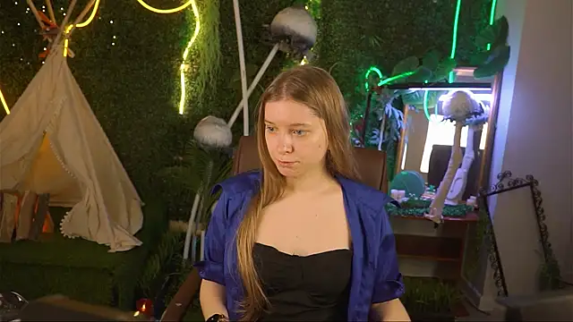 MayaSinabon online show from 16, 3, 2025