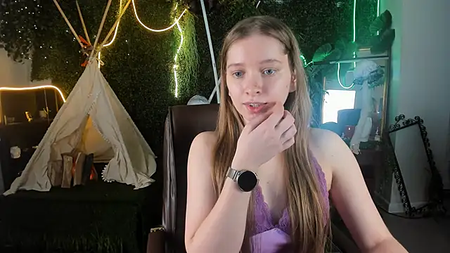 MayaSinabon online show from 23, 3, 2025