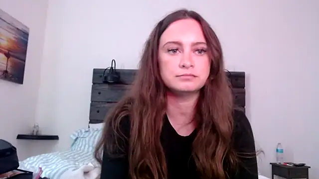 Sophie Raegan online show from 18, 2, 2025