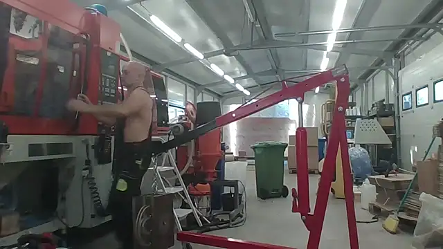 Boomerhun online show from 1, 11, 2025