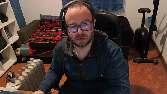 ravingr4d4 online show from 6, 2, 2025