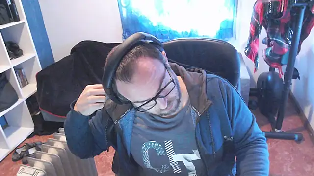 ravingr4d4 online show from 7, 2, 2025