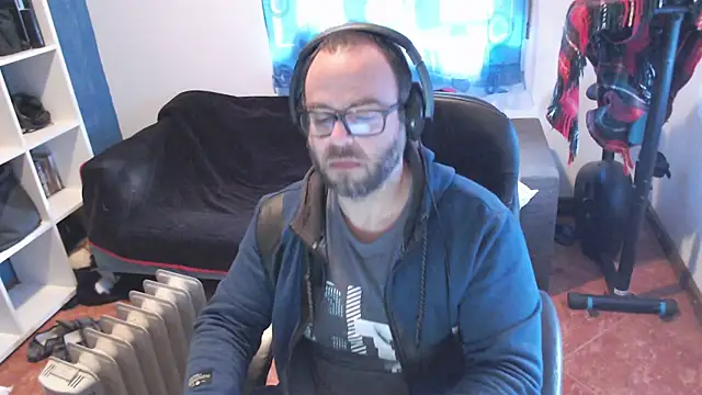 ravingr4d4 online show from 7, 2, 2025