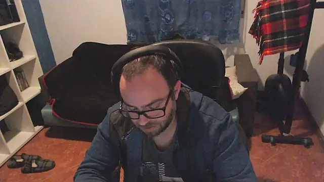 ravingr4d4 online show from 8, 2, 2025