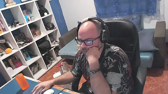 ravingr4d4 online show from 21, 10, 2025