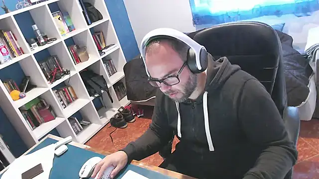 ravingr4d4 online show from 19, 11, 2025