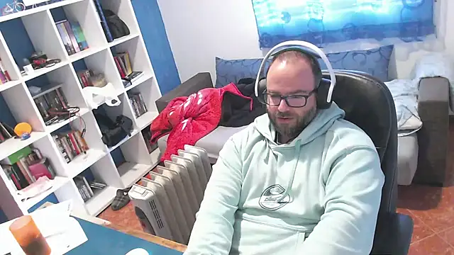 ravingr4d4 online show from 25, 11, 2025