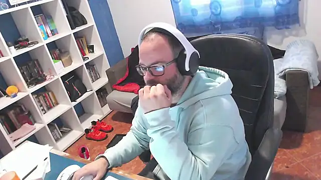 ravingr4d4 online show from 3, 12, 2025