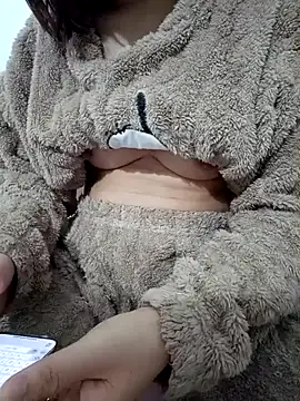 SweetGirl2k2 online show from 13, 11, 2025