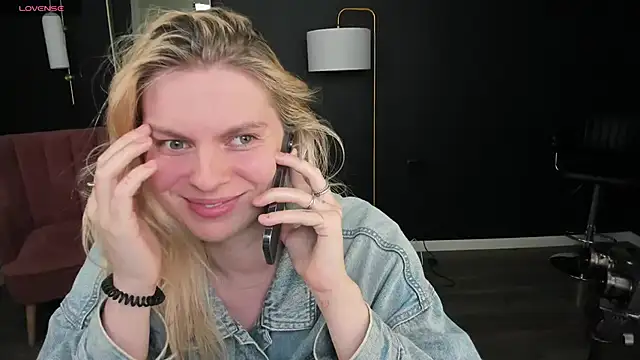 Snapshot of _faptax chatting on 17, 9, 2025 faptax online show from 17, 9, 2025