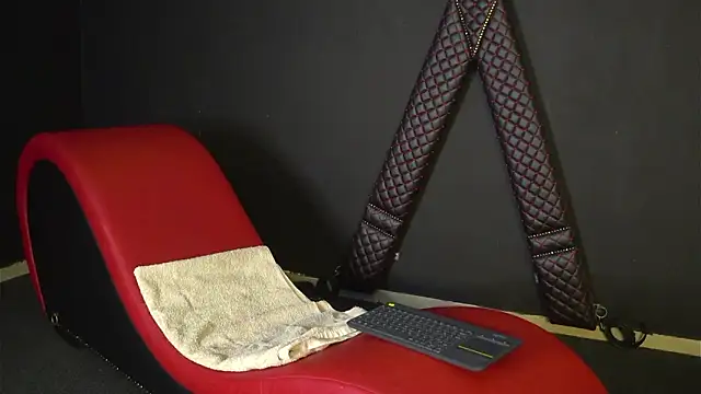 Snapshot of CelineConner chatting on 16, 2, 2026 CelineConner online show from 16, 2, 2026