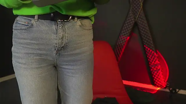 Snapshot of CelineConner chatting on 18, 3, 2026 CelineConner online show from 18, 3, 2026