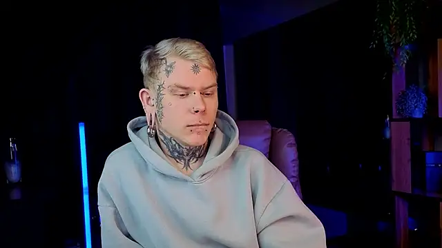  Horny Boy Hot online show from 18, 2, 2026