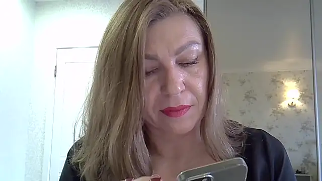 Snapshot of Alexandra-Rosee chatting on 20, 11, 2025 Alexandra-Rosee online show from 20, 11, 2025