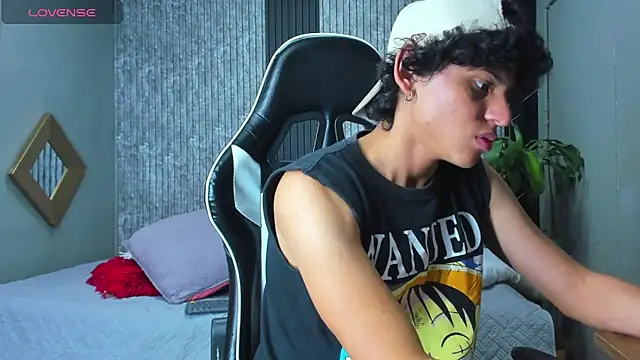 Edwars 03 online show from 5, 3, 2025