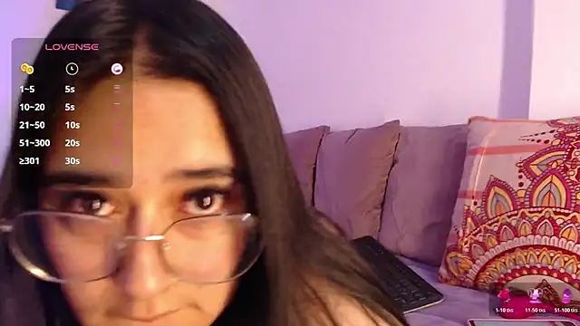 Snapshot of Megan_FE chatting on 18, 10, 2025 Megan FE online show from 18, 10, 2025