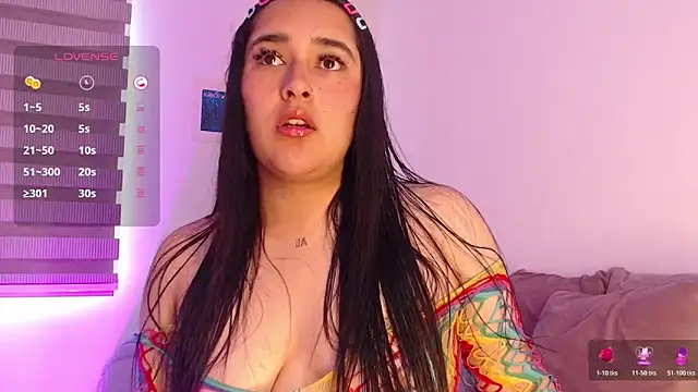 Snapshot of Megan_FE chatting on 25, 10, 2025 Megan FE online show from 25, 10, 2025