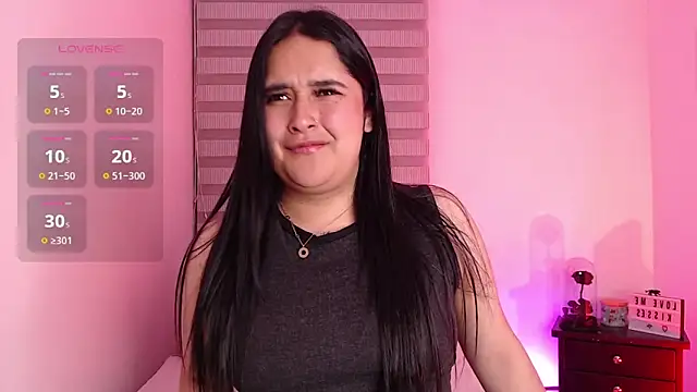 Snapshot of Megan_FE chatting on 26, 11, 2025 Megan FE online show from 26, 11, 2025