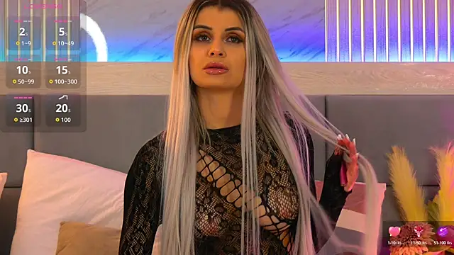 Snapshot of MiaCharm chatting on 10, 10, 2025 MiaCharm online show from 10, 10, 2025