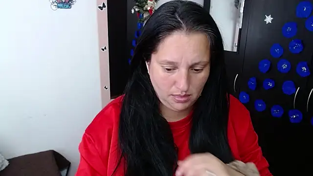 CristialJones  online show from 15, 12, 2025