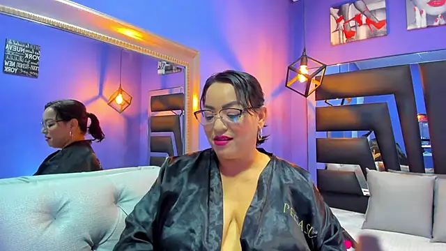 Romina017 online show from 7, 10, 2025