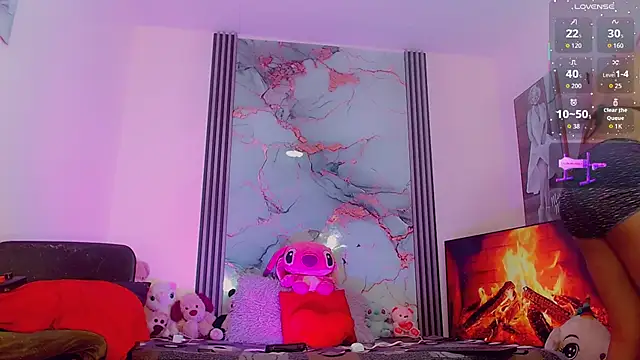  ChanellR  online show from 5, 11, 2025